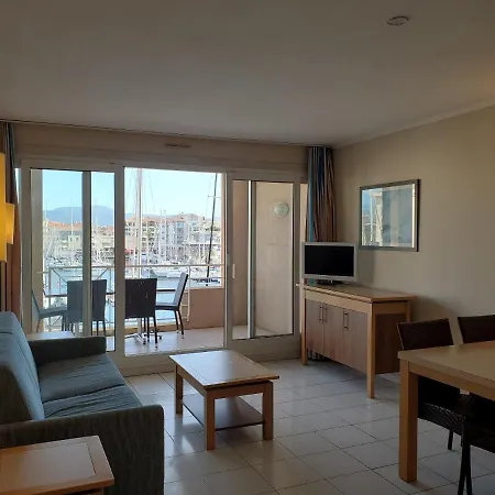 Cap Hermes Vue Port T2 40m2 Climatise 4 Personnes Appartement Fréjus