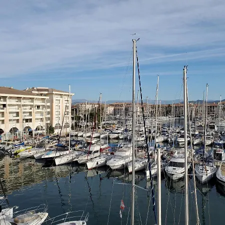 Appartement Cap Hermes Vue Port T2 40m2 Climatise 4 Personnes Fréjus